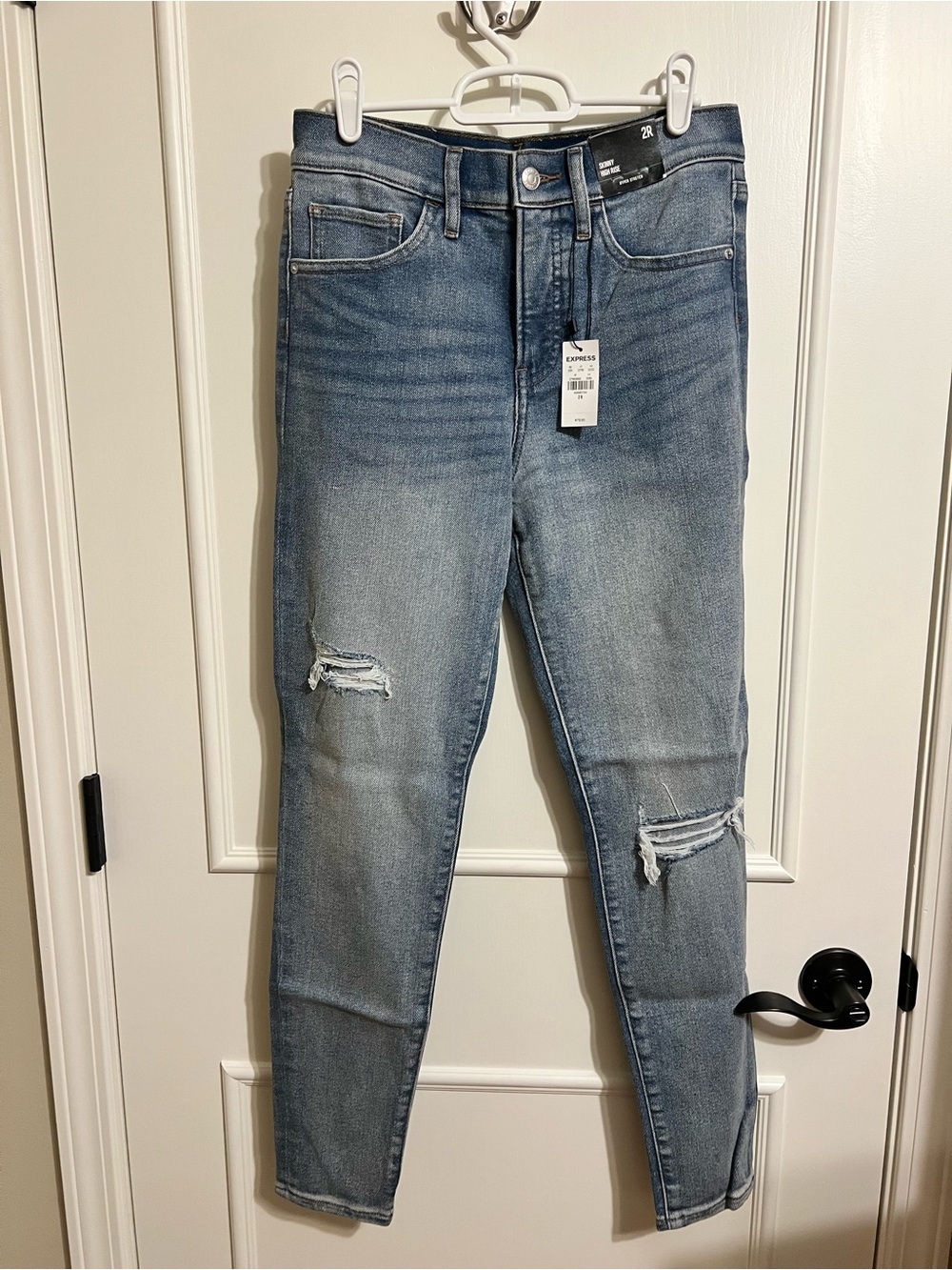Express Women's Distressed Light Wash Skinny Jeans